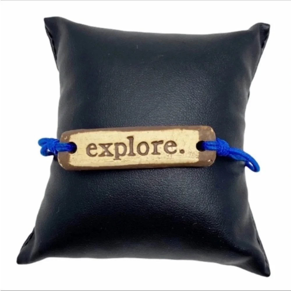 MUD LOVE Explore inspirational adjustable bracelet